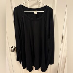 Lane Bryant 26/28 Women's Black Long-Sleeve Scoop Neck Sweatshirt